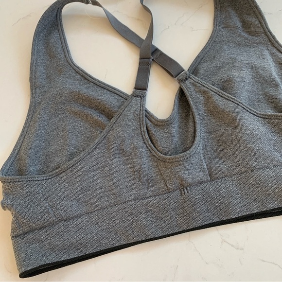 Women's PUMA Solstice Seamless Low Supports Sports Bra Sz Large Gray Black - Picture 5 of 9